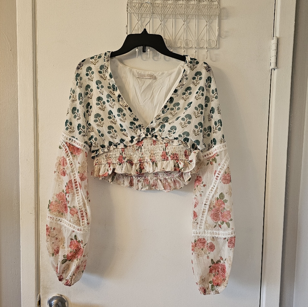 Long sleeve crop top